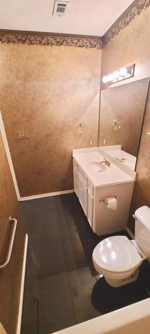 1914 Emerald Court, Houston, TX 77094