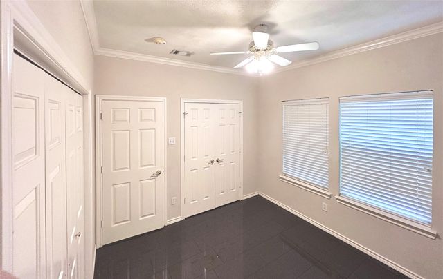 1914 Emerald Court, Houston, TX 77094