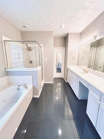 1914 Emerald Court, Houston, TX 77094