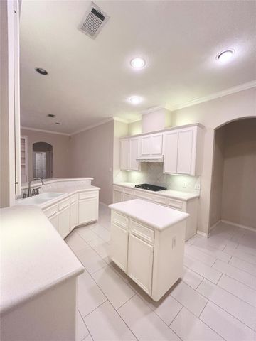 1914 Emerald Court, Houston, TX 77094