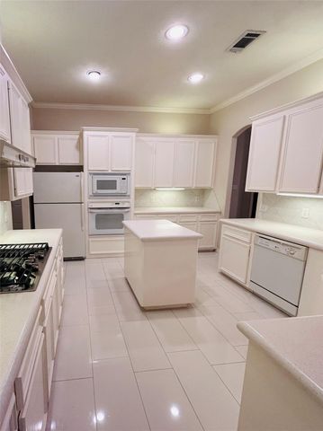 1914 Emerald Court, Houston, TX 77094