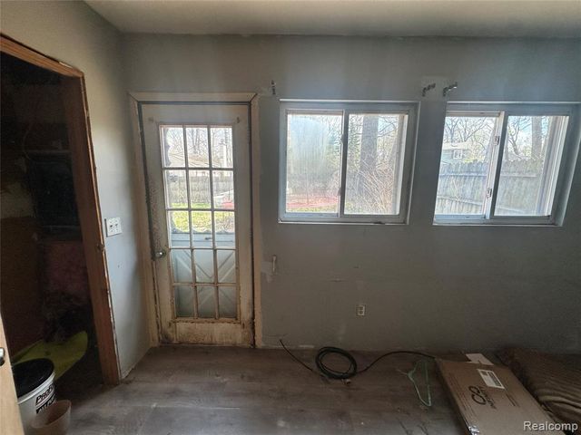 235 Woodbine Drive, Milford, MI 48380