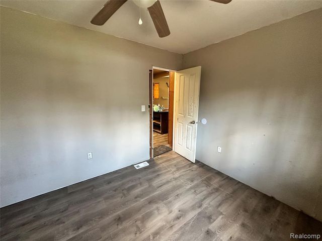 235 Woodbine Drive, Milford, MI 48380