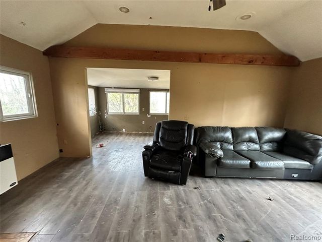 235 Woodbine Drive, Milford, MI 48380
