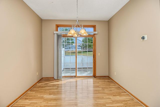 2802 Mallard Drive, Woodbury, MN 55125