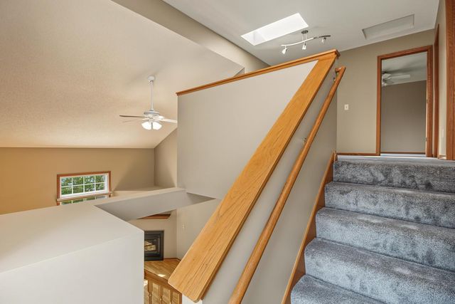 2802 Mallard Drive, Woodbury, MN 55125