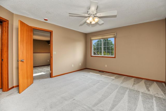 2802 Mallard Drive, Woodbury, MN 55125