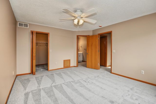 2802 Mallard Drive, Woodbury, MN 55125