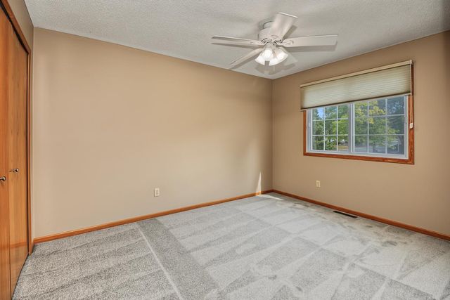 2802 Mallard Drive, Woodbury, MN 55125
