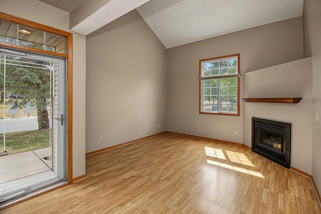 2802 Mallard Drive, Woodbury, MN 55125