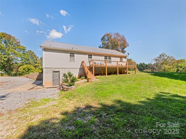2884 Thickety Road, Clyde, NC 28721