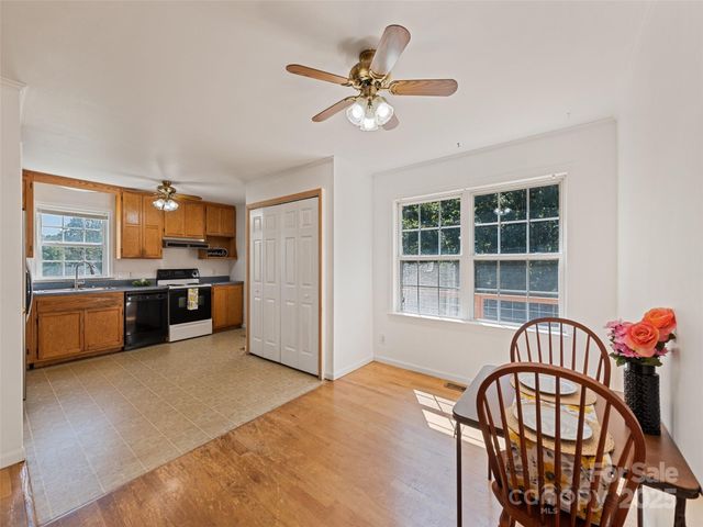 2884 Thickety Road, Clyde, NC 28721