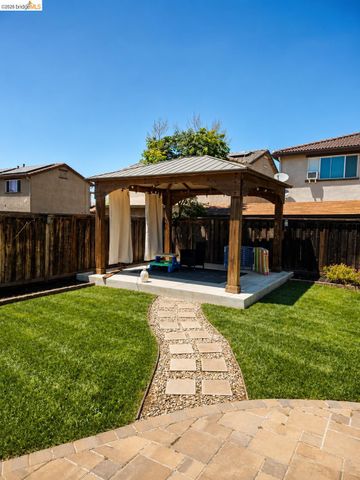 697 Landmark Pt, Lathrop, CA 95330