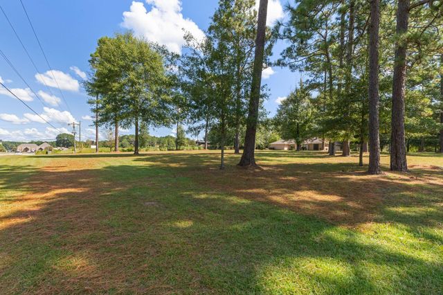 42 Serene Blvd., Hattiesburg, MS 39402