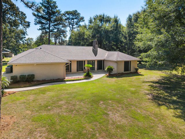 42 Serene Blvd., Hattiesburg, MS 39402