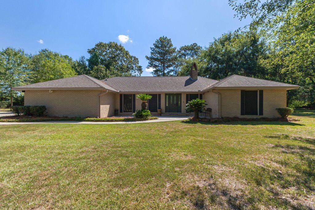 42 Serene Blvd., Hattiesburg, MS 39402