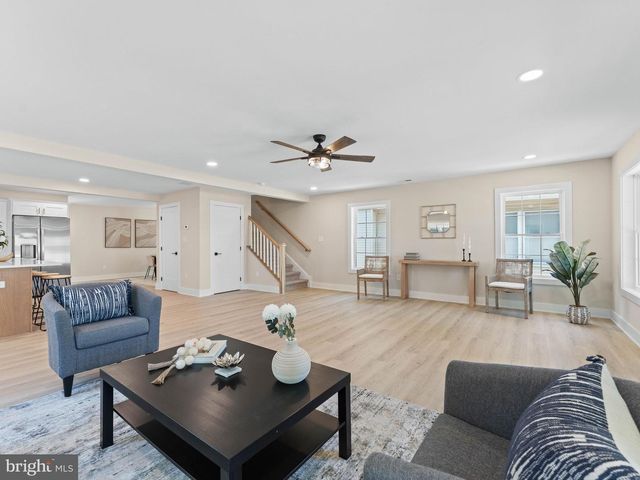28 CENTRAL AVE, Audubon, NJ 08106