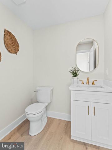 28 CENTRAL AVE, Audubon, NJ 08106