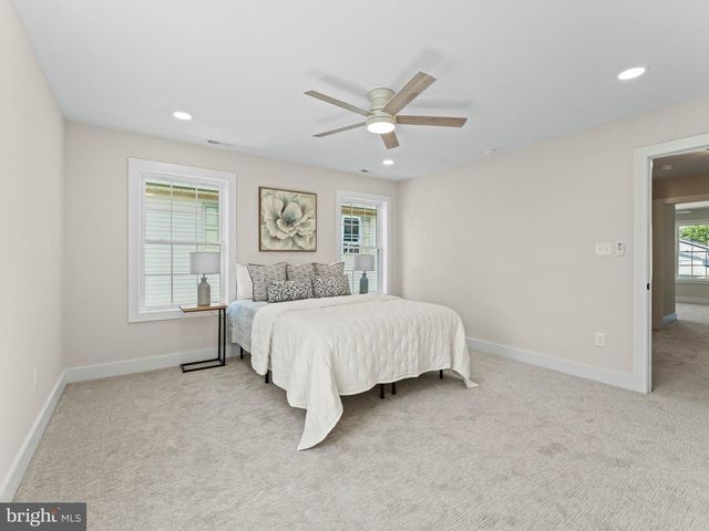 28 CENTRAL AVE, Audubon, NJ 08106