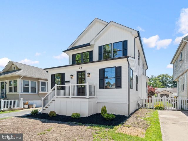 28 CENTRAL AVE, Audubon, NJ 08106