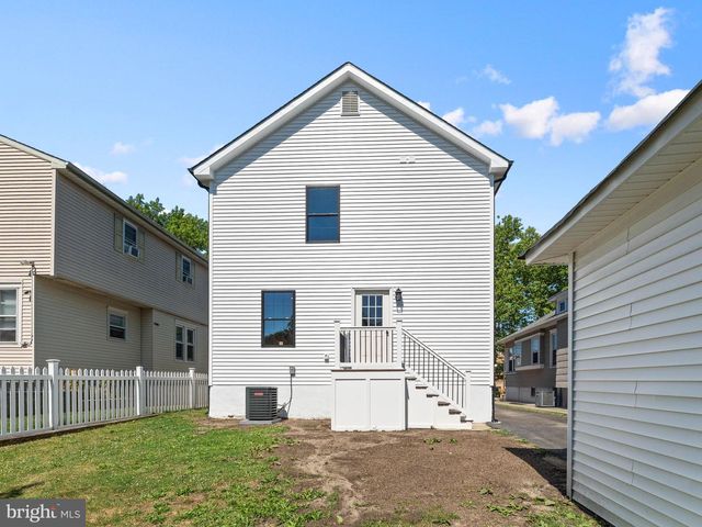 28 CENTRAL AVE, Audubon, NJ 08106