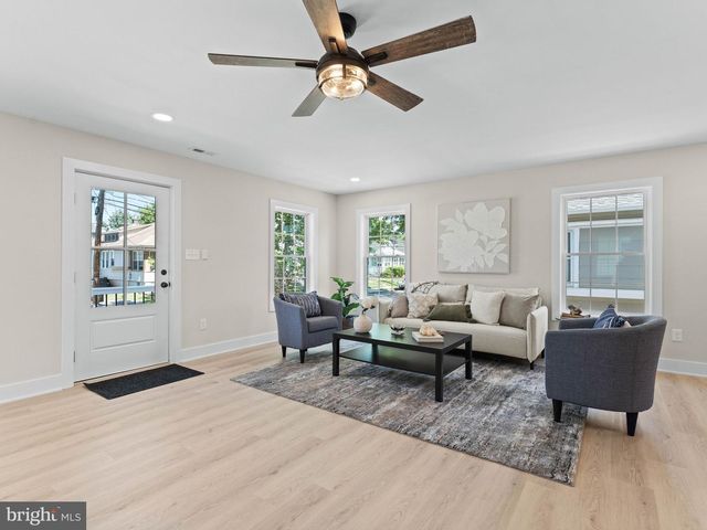 28 CENTRAL AVE, Audubon, NJ 08106