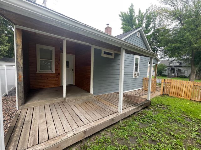311 Range Street, North Mankato, MN 56003