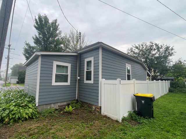 311 Range Street, North Mankato, MN 56003