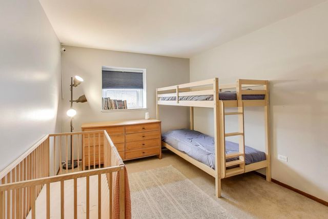 21061 W Marion Avenue, Mundelein, IL 60060