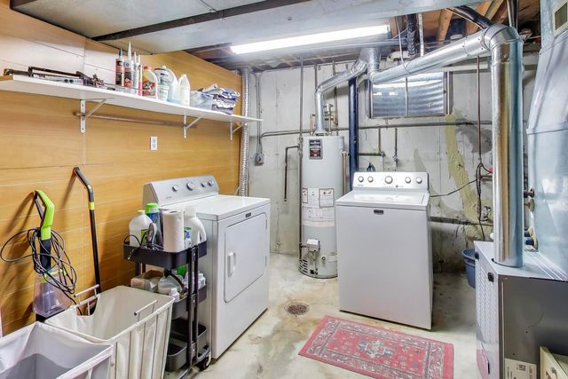 21061 W Marion Avenue, Mundelein, IL 60060