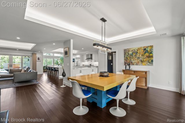 7400 Parkstone Lane, Bloomfield Charter Township, MI 48301