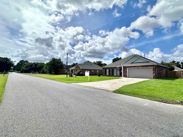 43446 Galvez Oaks Dr, Prairieville, LA 70769