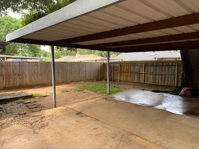 2929 Hilltop Drive, Euless, TX 76039