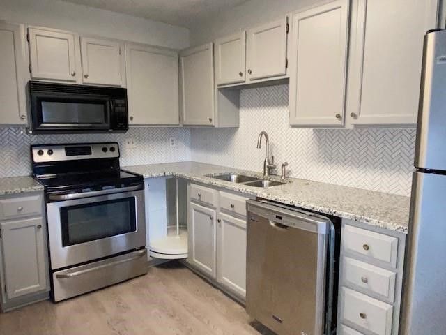 2929 Hilltop Drive, Euless, TX 76039