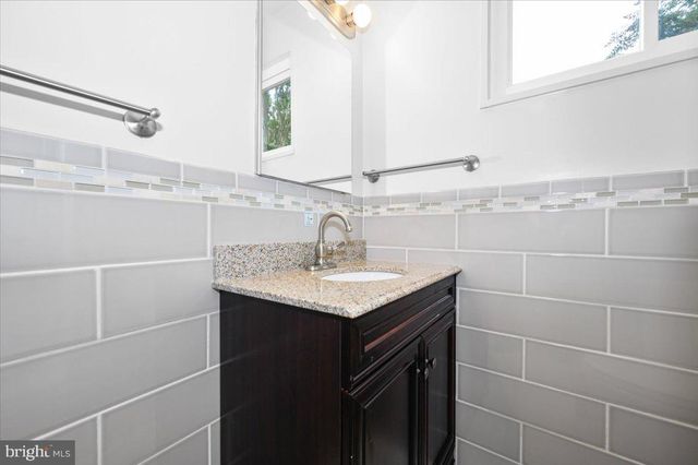 11110 ROCK RD, Rockville, MD 20852