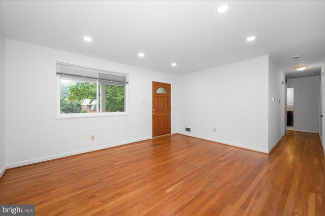 11110 ROCK RD, Rockville, MD 20852