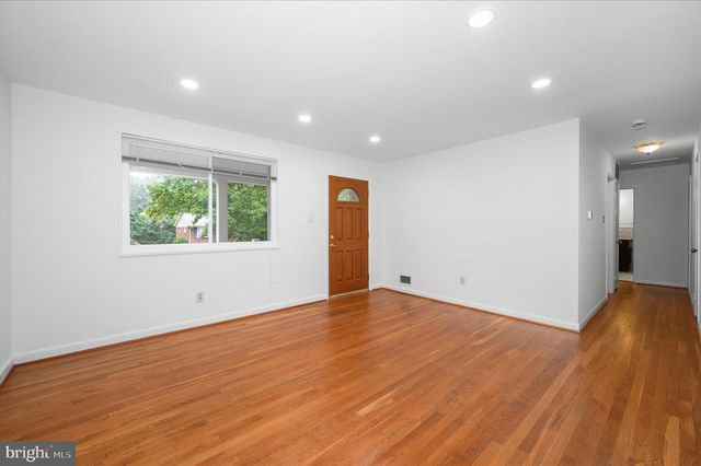 11110 ROCK RD, Rockville, MD 20852