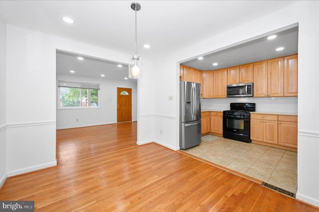 11110 ROCK RD, Rockville, MD 20852
