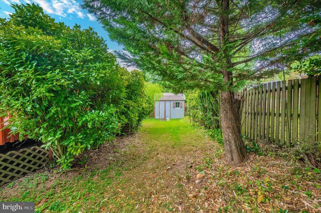 11110 ROCK RD, Rockville, MD 20852