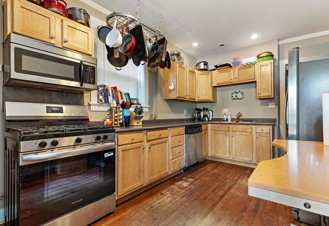 4519 N TROY Street, Chicago, IL 60625