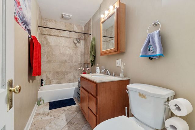 4519 N TROY Street, Chicago, IL 60625