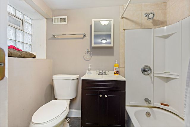 4519 N TROY Street, Chicago, IL 60625