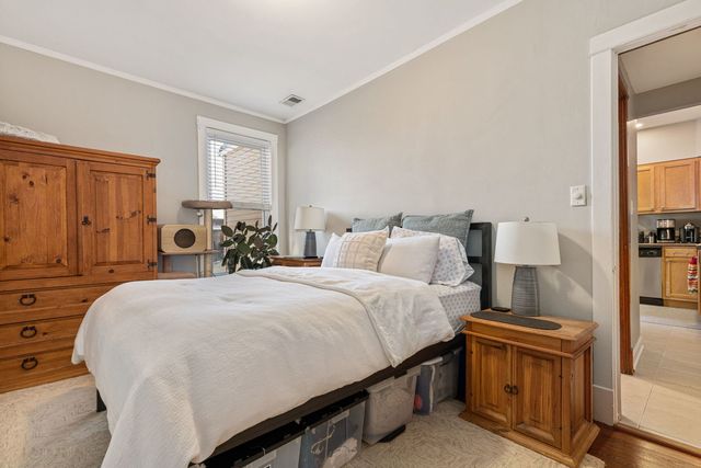 4519 N TROY Street, Chicago, IL 60625