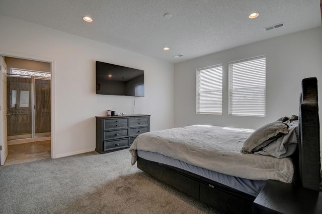 1043 Vallecito Loop NW, Los Lunas, NM 87031