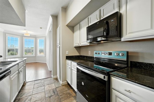 7575 Kirby Drive 2204, Houston, TX 77030