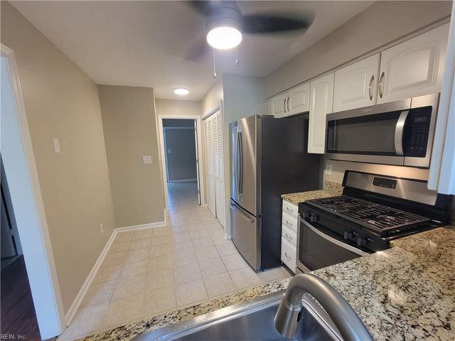 14 Treebark PL, Hampton, VA 23666