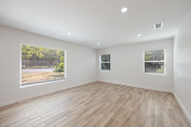 1606 N Woods Street, Sherman, TX 75092