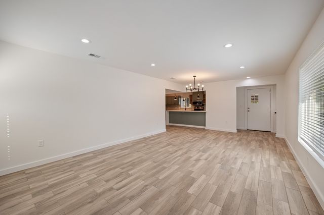 1606 N Woods Street, Sherman, TX 75092