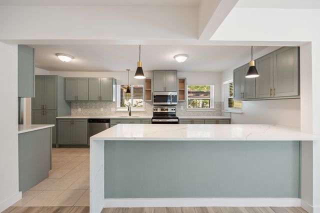 1606 N Woods Street, Sherman, TX 75092