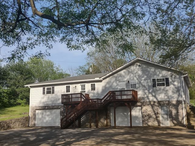 302A Dobbins Pike, Gallatin, TN 37066